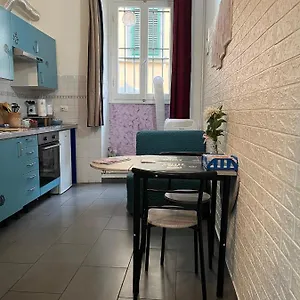  Appartement Violet 27 Italie