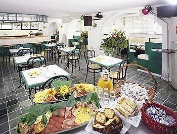 ***  Hotel Queen Mary Cattolica Italia