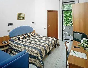 Hotel Queen Mary Cattolica