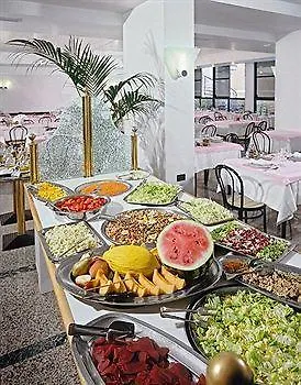 Hotel Queen Mary Cattolica