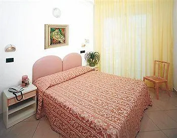 Hotel Queen Mary Cattolica