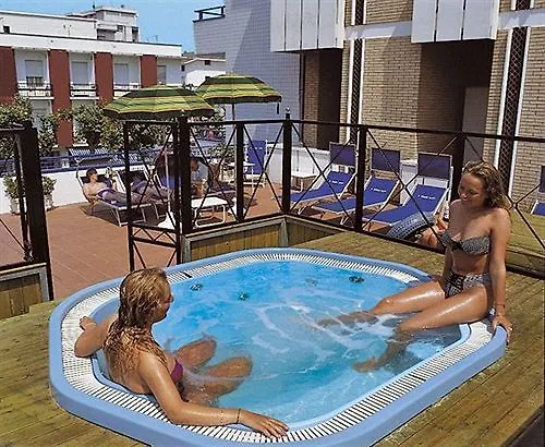 Hotel Queen Mary Cattolica Italia